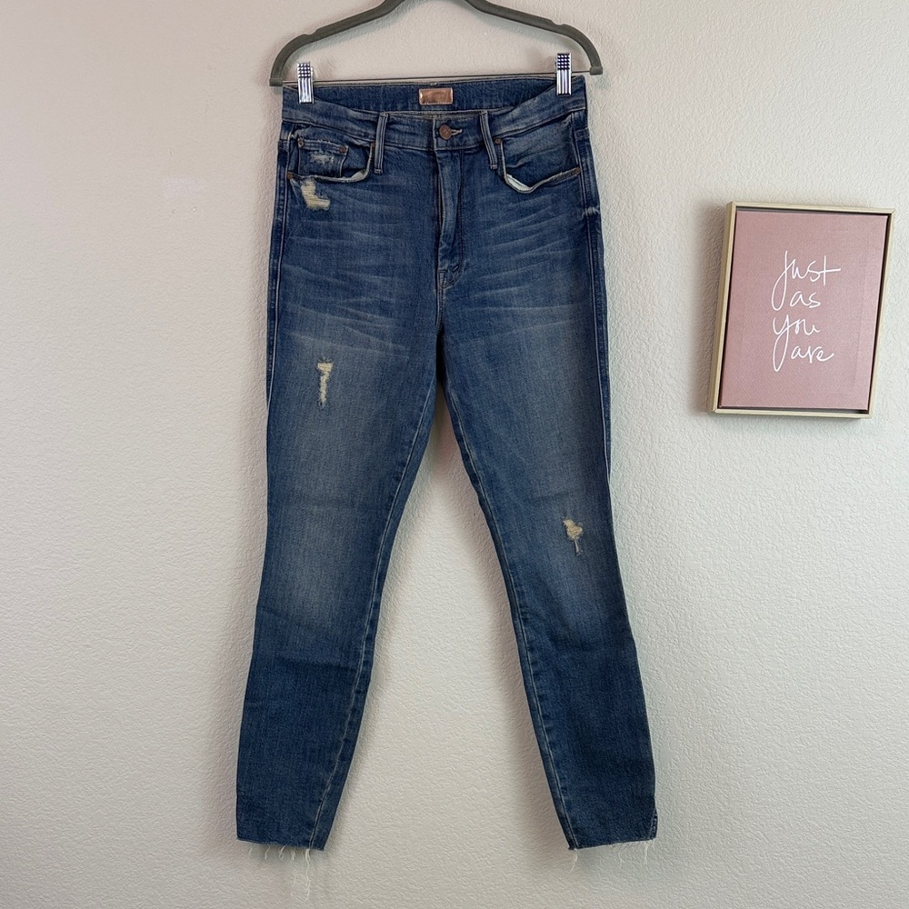 Women's Mother The Vamp Fray Natural Born Trouble Blue Jeans Size 28